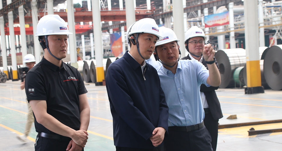 縣委副書記、縣長孔磊到眾鑫發調研數智化產業轉型情況