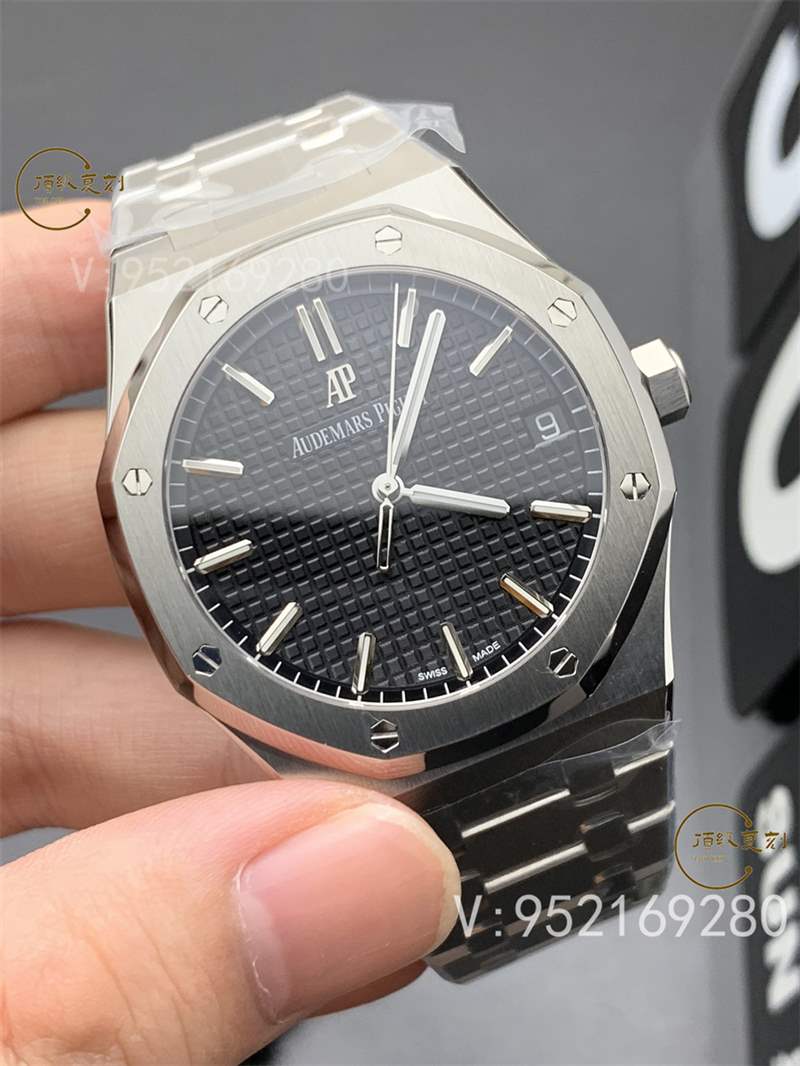 ZF廠愛(ài)彼15400和15500復(fù)刻表對(duì)比那個(gè)好-復(fù)刻表