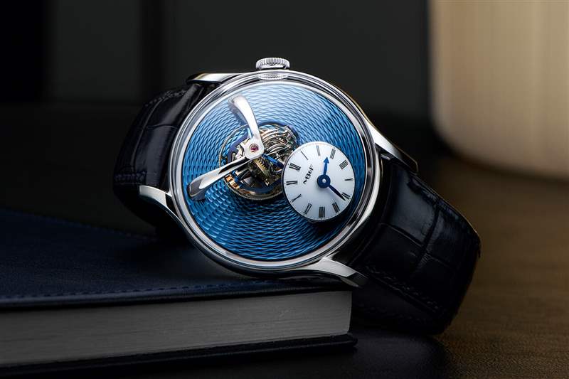 MB&F 球面玻璃Legacy Machine Thunderdome陀飛輪腕表-復刻表