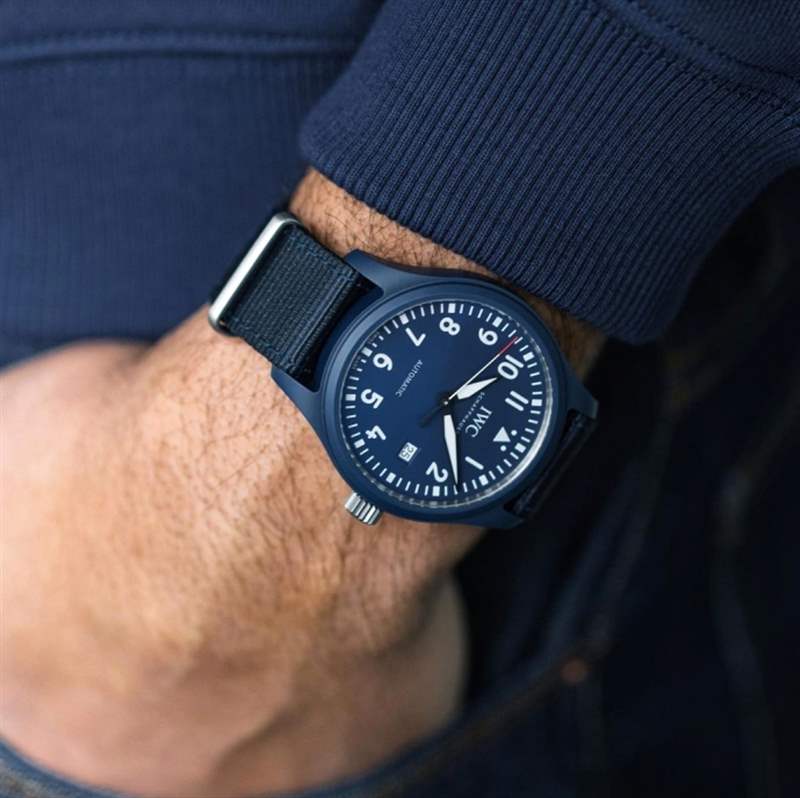 IWC萬(wàn)國(guó)飛行表馬克十八勞倫斯體育公益基金 2021|藍(lán)陶瓷表殼首次上陣-復(fù)刻表