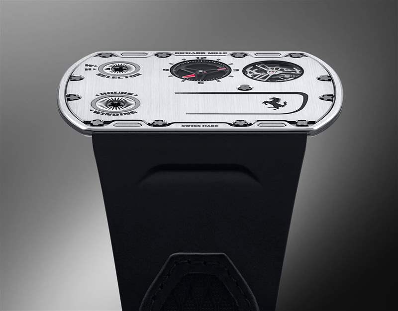 RM UP-01 Ferrari(圖片來源:Richard Mille) Richard Mille首度聯(lián)乘Ferrari 1.75mm成最薄表王輕盈卻耐撞-復(fù)刻表