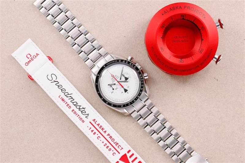 Speedmaster Alaska Project Limited Edition這款錶當(dāng)年的定價為5,500美金。(chrono24官網(wǎng)) OMEGA|歐米茄第3代史努比登月表最新價格走勢7月已超定價逾2倍-復(fù)刻表