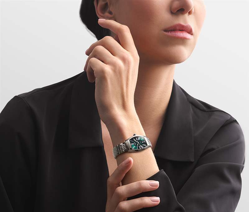 浪琴埃維登扎-優(yōu)雅總是顯而易見的-復(fù)刻表