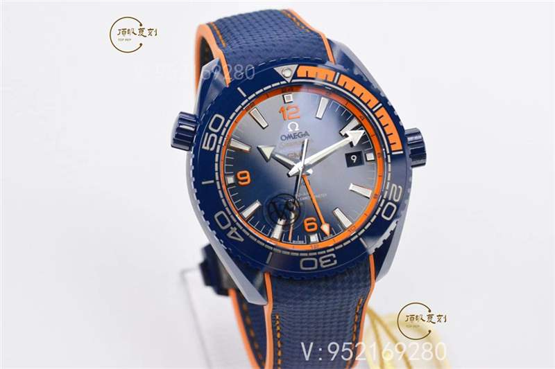深海藍(lán)色陶瓷系列VS廠歐米茄海馬600碧海之藍(lán)復(fù)刻表對比正品怎么樣-復(fù)刻表