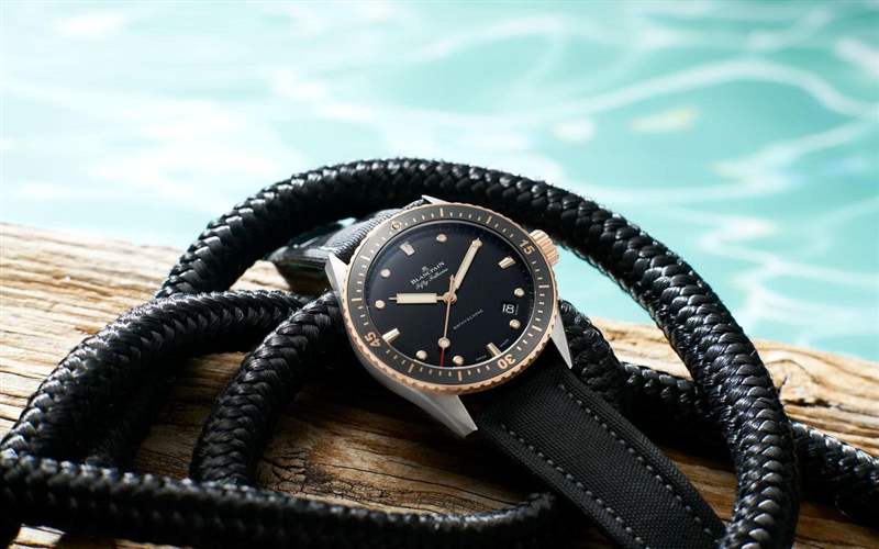 BLANCPAIN五十噚深潛器腕表全面改款，罕見半金限量版現(xiàn)身！-復刻表