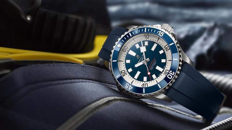優雅接棒的細膩布局！百年靈Superocean尺寸齊全的繽紛新作-復刻表