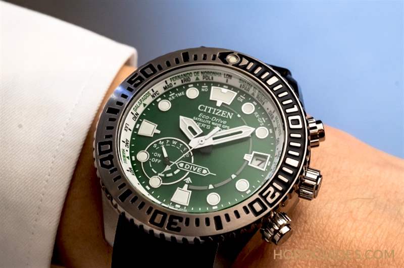 世界第一款-光動能GPS衛(wèi)星對時(shí)潛水表-復(fù)刻表