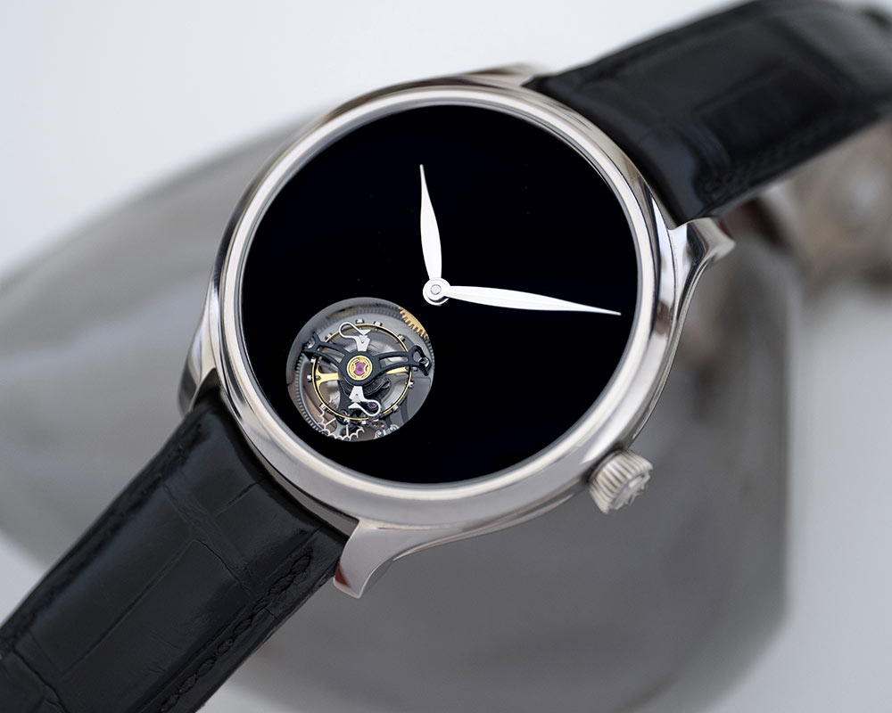 H. MOSER & CIE 奮進陀飛輪概念車?-復刻表