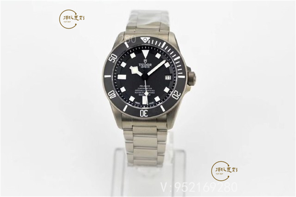 天生敢為-XF廠帝舵領(lǐng)潛型黑色戰(zhàn)斧鈦土豆復(fù)刻表做工怎么樣-復(fù)刻表