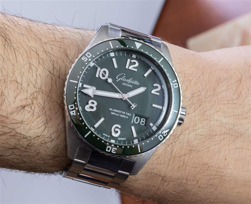 動手實踐:格拉蘇蒂原創 SeaQ 綠色表盤精鋼潛水表 動手實踐:格拉蘇蒂原創 SeaQ 綠色表盤精鋼潛水表-復刻表