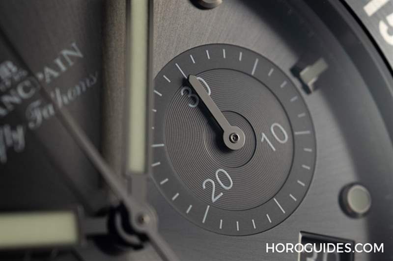 18K紅金藍面、23級鈦灰面，Blancpain五十噚深潛器飛返計時碼表兩款延伸新作-復刻表