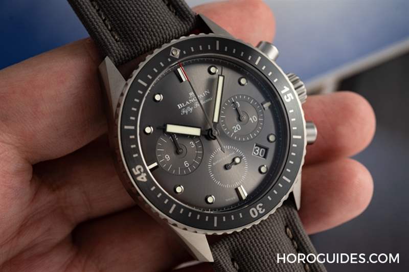 18K紅金藍面、23級鈦灰面，Blancpain五十噚深潛器飛返計時碼表兩款延伸新作-復刻表