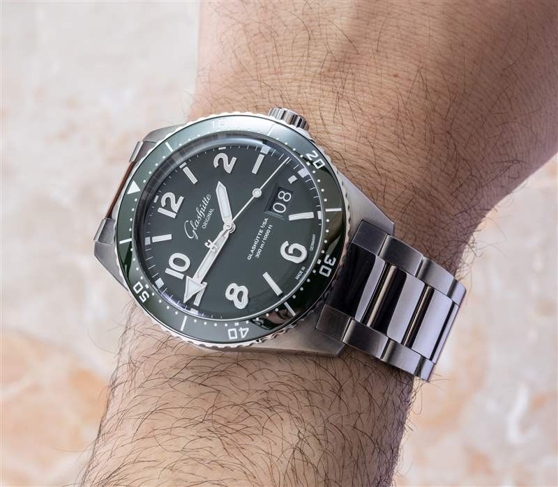 動手實踐:格拉蘇蒂原創 SeaQ 綠色表盤精鋼潛水表 動手實踐:格拉蘇蒂原創 SeaQ 綠色表盤精鋼潛水表-復刻表