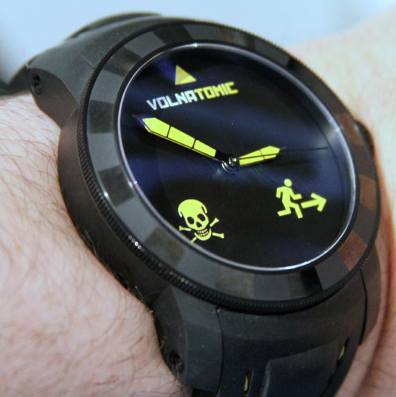 Volna Volntatomic Radioactive black watch Volna Volnatomic放射性藝術表盤的手表-復刻表