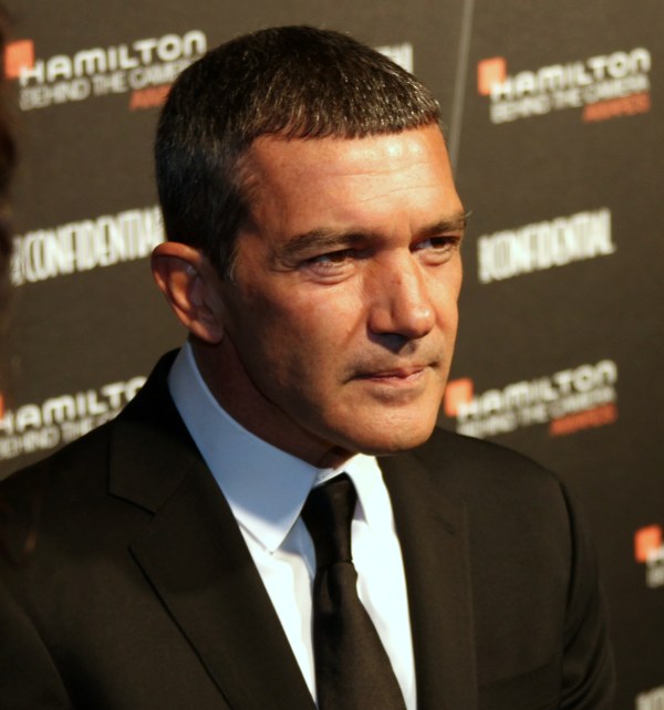 漢密爾頓·班德拉斯 漢密爾頓手表和好萊塢電影-復刻表