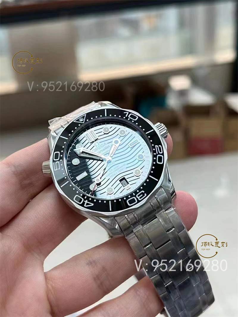 VS廠(SBF廠)黑海馬300機(jī)芯還會一眼假嗎,VS廠8800機(jī)芯還原正品避震器-復(fù)刻表