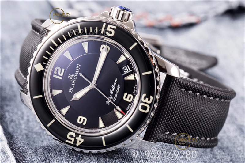 石英表更好還是機(jī)械表更好(看看你適合哪種)-復(fù)刻表