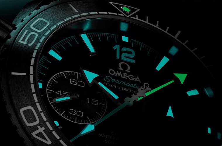 歐米茄以海馬Planet Ocean計時碼表為基礎創(chuàng)作最新阿聯(lián)酋航空紐西蘭ETNZ船隊聯(lián)名表-復刻表