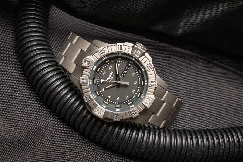 上手體驗(yàn):Traser P99 T戰(zhàn)術(shù)鈦金屬手表-復(fù)刻表