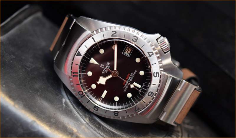 柏萊士帝舵哪個(gè)檔次高 柏萊士和帝舵哪個(gè)品牌好(柏萊士和帝舵哪個(gè)檔次高)-復(fù)刻表