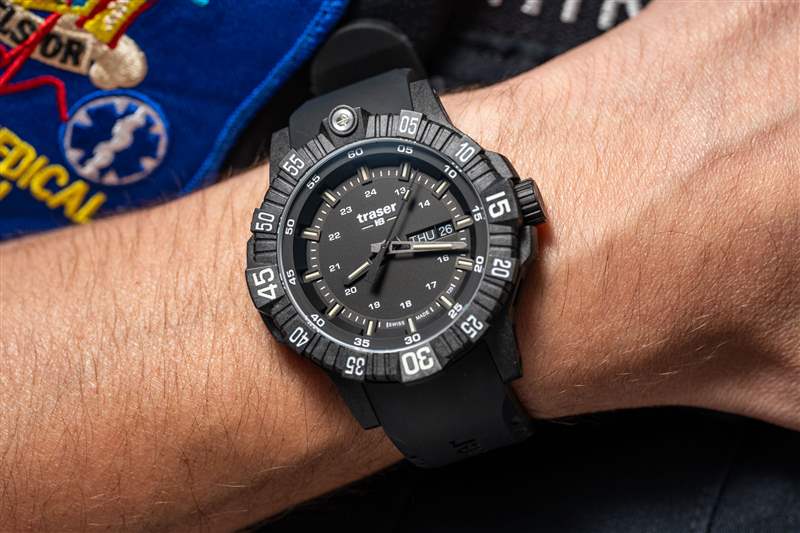 手表評(píng)測(cè):Traser P99 Q戰(zhàn)術(shù)碳纖維手表-復(fù)刻表
