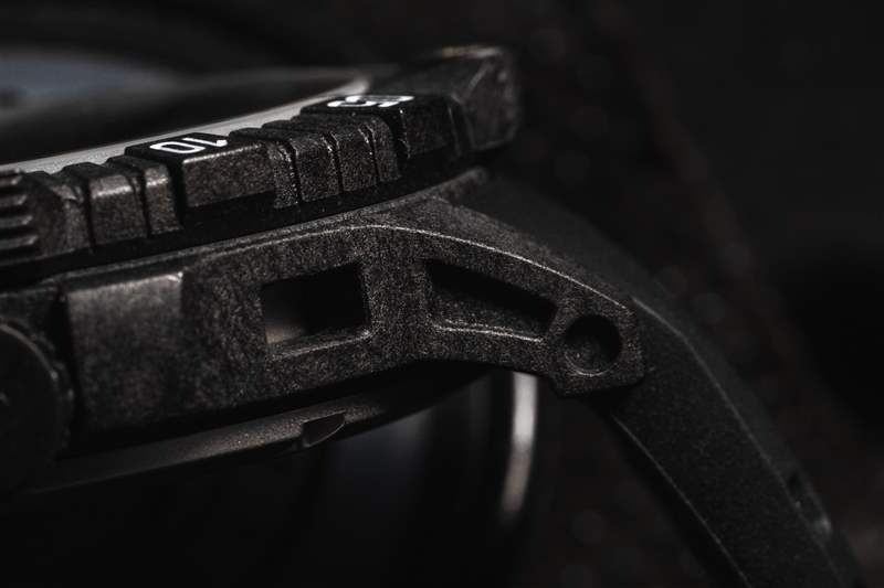 手表評(píng)測(cè):Traser P99 Q戰(zhàn)術(shù)碳纖維手表-復(fù)刻表