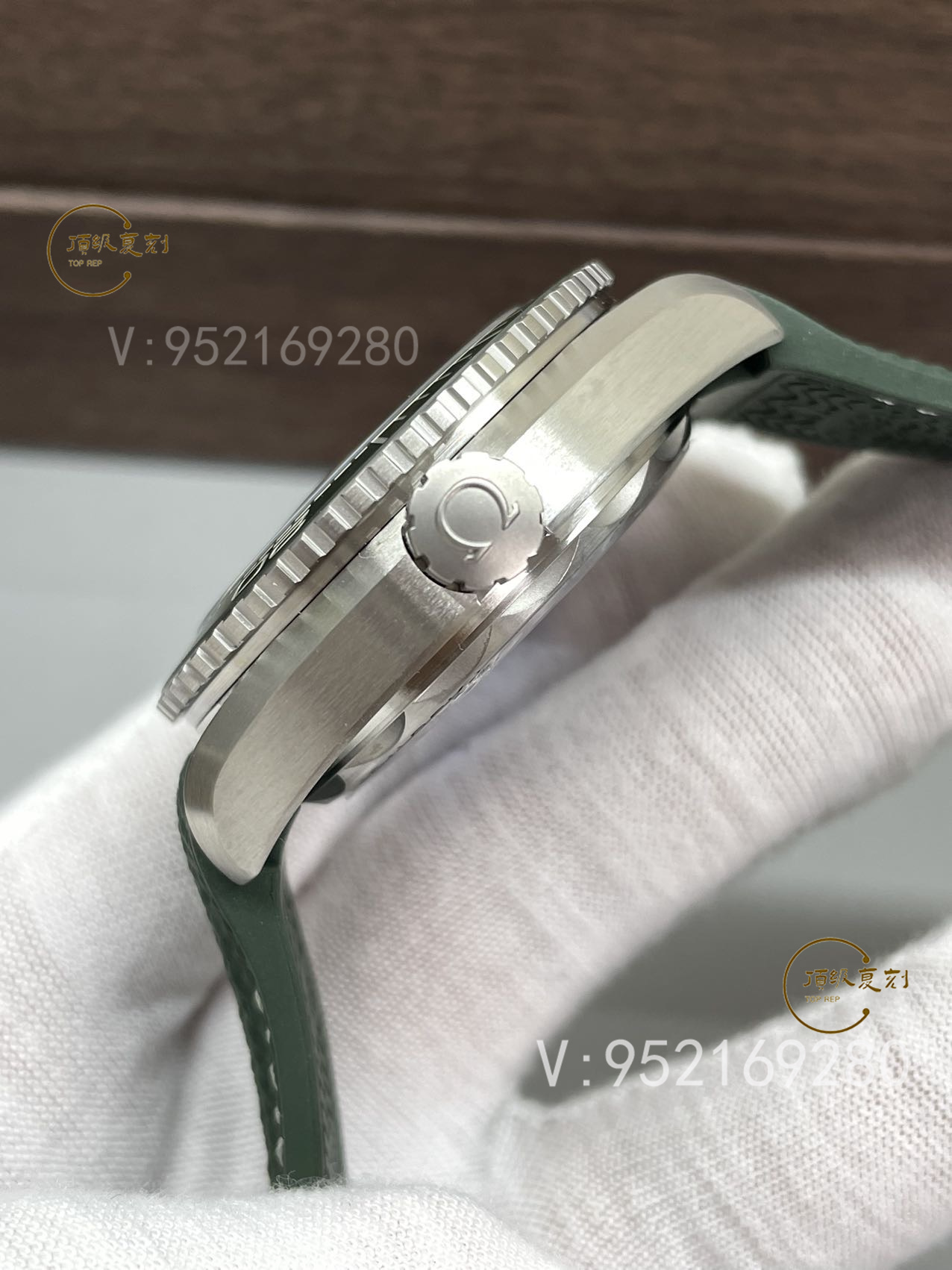 VS廠歐米茄新品海馬600m系列手表綠圈磨砂盤,型號(hào)215.32.44.21.06.001-復(fù)刻表